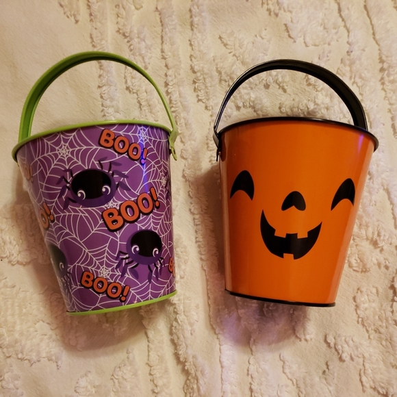 2 Halloween Festive Candy Pails - Picture 5 of 12